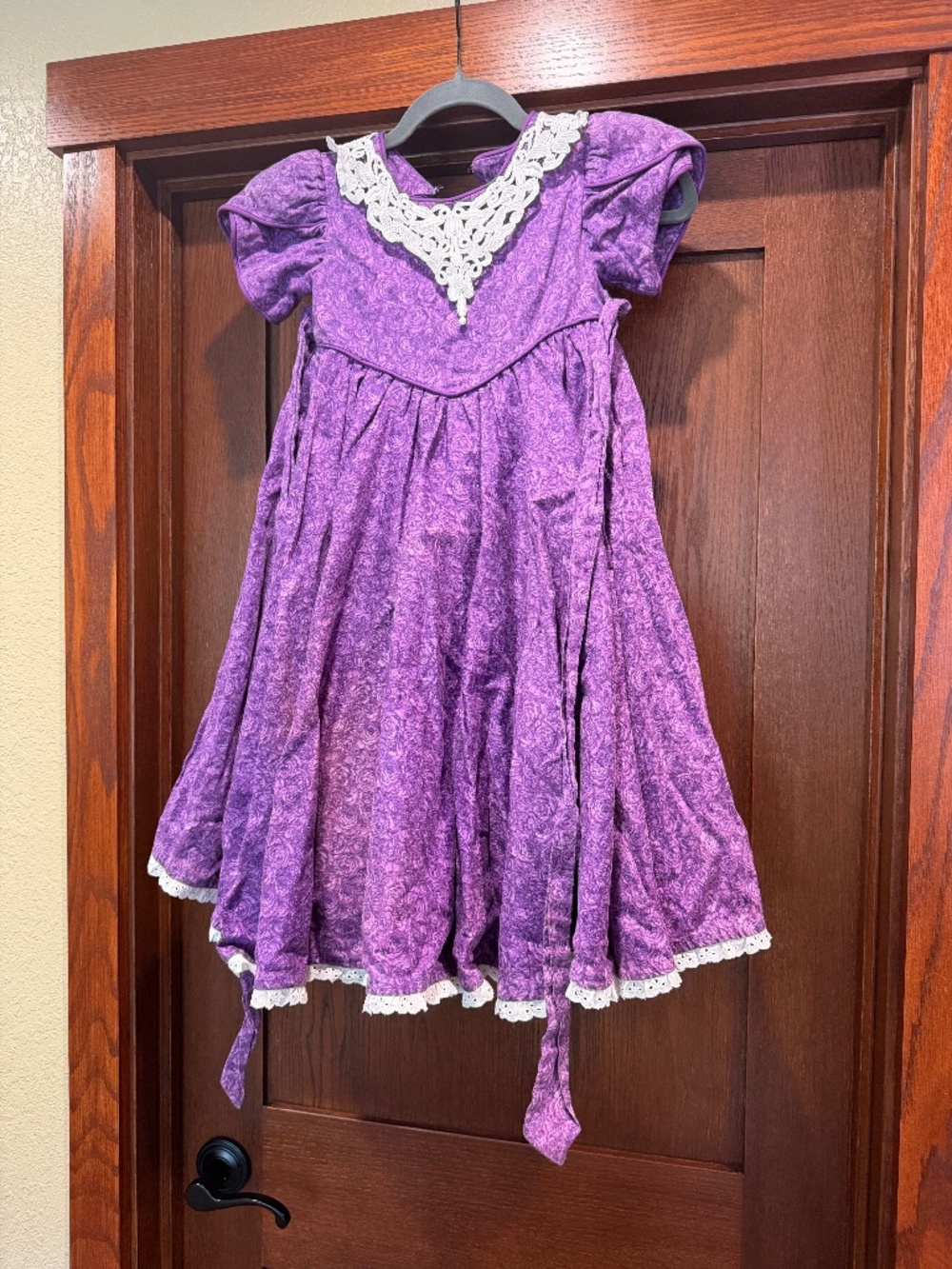 Girls Purple Floral Dress size 6 with matching Doll Dress for Daisy Kingdom Doll